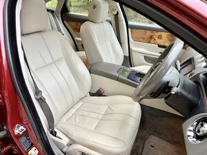 Jaguar XJ 3.0 XJ Premium Luxury V6 D AUTO 