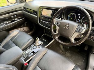 Mitsubishi 2.0 Outlander 4WD  PHEV CVT 5dr