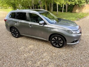 Mitsubishi 2.0 Outlander 4WD  PHEV CVT 5dr