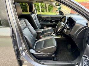 Mitsubishi 2.0 Outlander 4WD  PHEV CVT 5dr