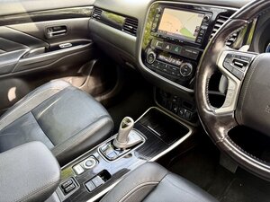 Mitsubishi 2.0 Outlander 4WD  PHEV CVT 5dr