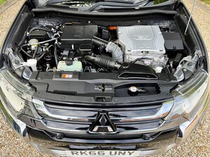 Mitsubishi 2.0 Outlander 4WD  PHEV CVT 5dr