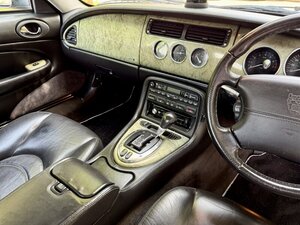 Jaguar XK 4.2 XK8 Convertible AUTO 2dr