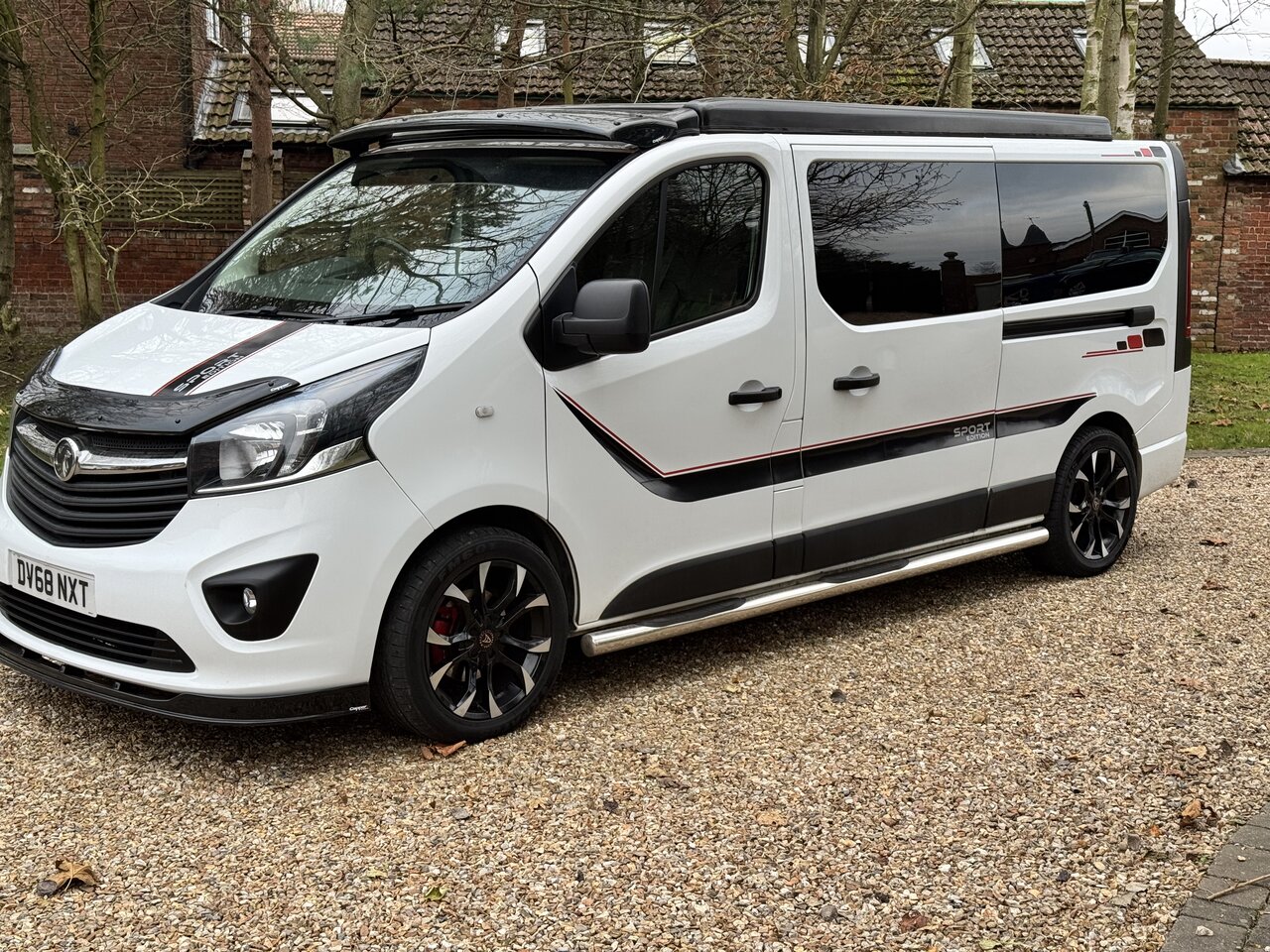 Vauxhall Vivaro 1.6 L2H Sportive Campervan