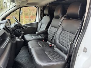 Vauxhall Vivaro 1.6 L2H Sportive Campervan