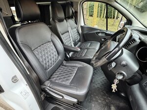 Vauxhall Vivaro 1.6 L2H Sportive Campervan