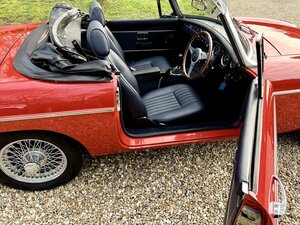 MG Roadster 1800 Convertible