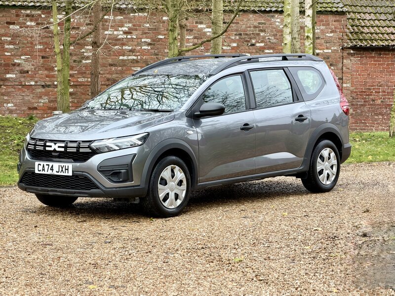 Dacia Jogger 7 Seats 1.0 Essential TCE 