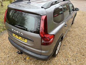 Dacia Jogger 7 Seats 1.0 Essential TCE 