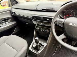 Dacia Jogger 7 Seats 1.0 Essential TCE 