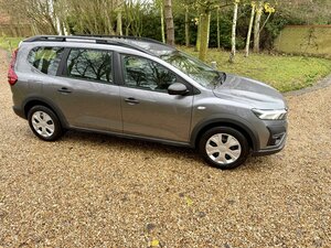Dacia Jogger 7 Seats 1.0 Essential TCE 
