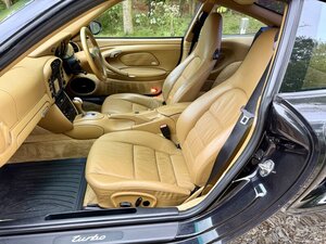 Porsche 911 3.6 Turbo AWD Coupe