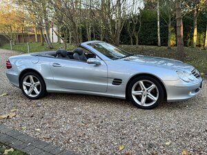Mercedes-Benz SL350 Convertible