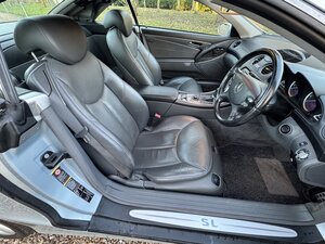 Mercedes-Benz SL350 Convertible