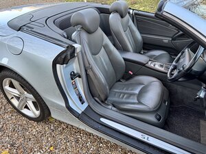 Mercedes-Benz SL350 Convertible