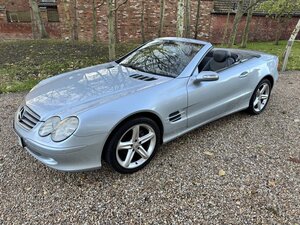 Mercedes-Benz SL350 Convertible
