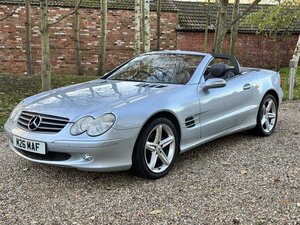 Mercedes-Benz SL350 Convertible