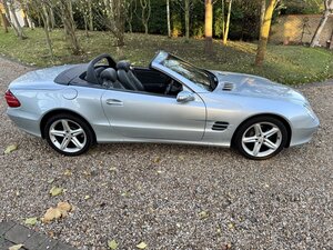 Mercedes-Benz SL350 Convertible