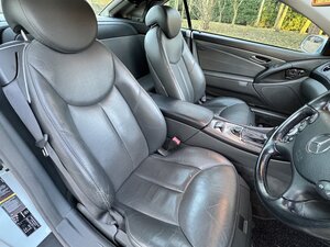 Mercedes-Benz SL350 Convertible