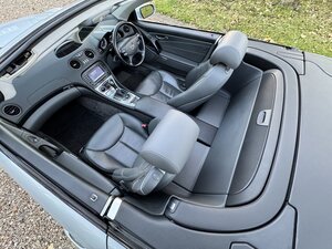 Mercedes-Benz SL350 Convertible
