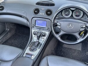 Mercedes-Benz SL350 Convertible