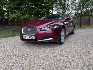Jaguar XF 2.2 XF Premium Luxury D200 Auto 4dr