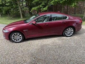 Jaguar XF 2.2 XF Premium Luxury D200 Auto 4dr