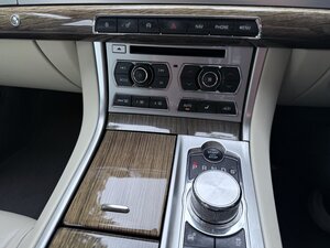 Jaguar XF 2.2 XF Premium Luxury D200 Auto 4dr