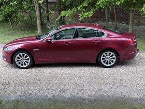 Jaguar XF 2.2 XF Premium Luxury D200 Auto 4dr