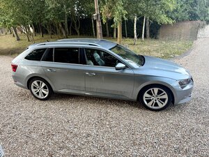 Skoda Superb 2.0 Superb SE L Executive TDI Semi-auto 5dr