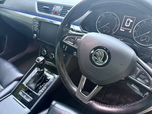Skoda Superb 2.0 Superb SE L Executive TDI Semi-auto 5dr