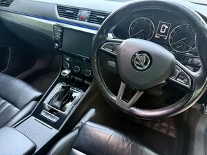 Skoda Superb 2.0 Superb SE L Executive TDI Semi-auto 5dr
