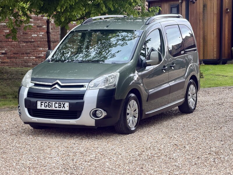 Citroen Berlingo Multispace 1.6 Berlingo Multispace XTR E-hdi AUTO 5dr