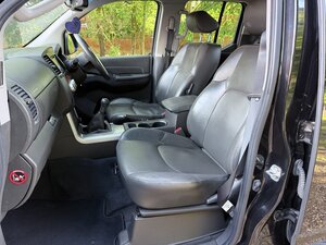 Nissan Navara 2.5 Navara Platinum Dci 5dr