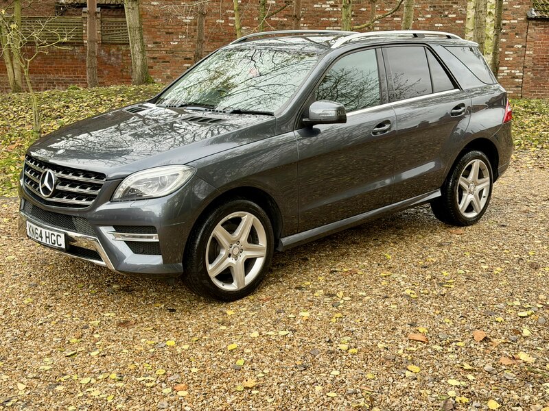 Mercedes-Benz M-Class 3.0 ML350 AMG LINE Bluetec AUTO 