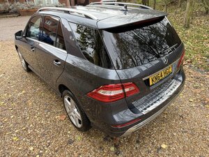 Mercedes-Benz M-Class 3.0 ML350 AMG LINE Bluetec AUTO 