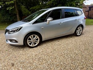 Vauxhall Zafira Tourer 1.4 Zafira Tourer SRI T 5dr