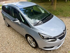 Vauxhall Zafira Tourer 1.4 Zafira Tourer SRI T 5dr