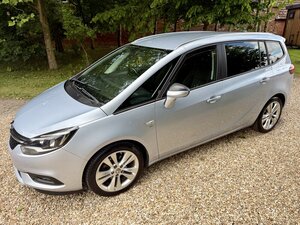Vauxhall Zafira Tourer 1.4 Zafira Tourer SRI T 5dr