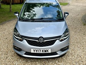 Vauxhall Zafira Tourer 1.4 Zafira Tourer SRI T 5dr