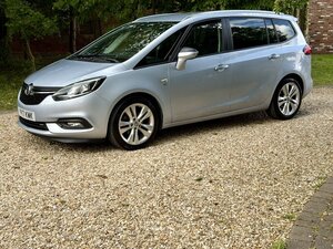 Vauxhall Zafira Tourer 1.4 Zafira Tourer SRI T 5dr