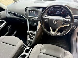 Vauxhall Zafira Tourer 1.4 Zafira Tourer SRI T 5dr