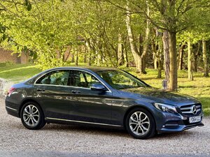 Mercedes-Benz C-Class 2.0 C200 Sport AUTO 4dr
