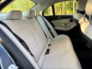 Mercedes-Benz C-Class 2.0 C200 Sport AUTO 4dr