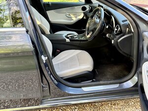 Mercedes-Benz C-Class 2.0 C200 Sport AUTO 4dr
