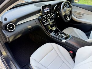 Mercedes-Benz C-Class 2.0 C200 Sport AUTO 4dr