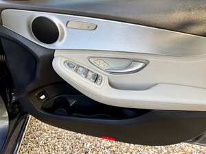 Mercedes-Benz C-Class 2.0 C200 Sport AUTO 4dr