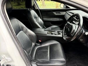 Jaguar XF 2.0 Prestige I AUTO 