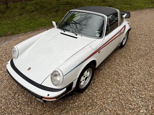 Porsche 911Targa 3.0 SC