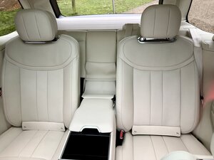 Land Rover Range Rover P530 S/C V8 4.4 Autobiography LWB